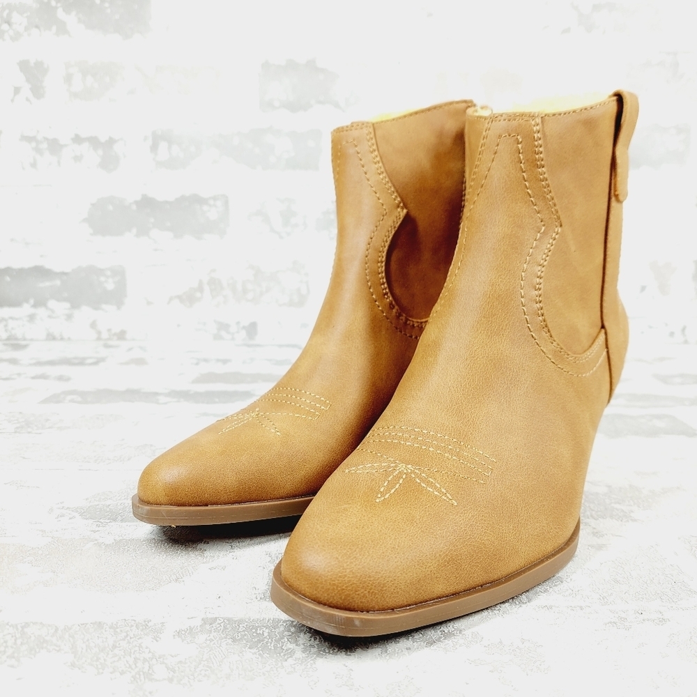 New Dolce Vita PUEBLO Tan Faux Suede Zipper Side Bootie W956 - Picture 2 of 13